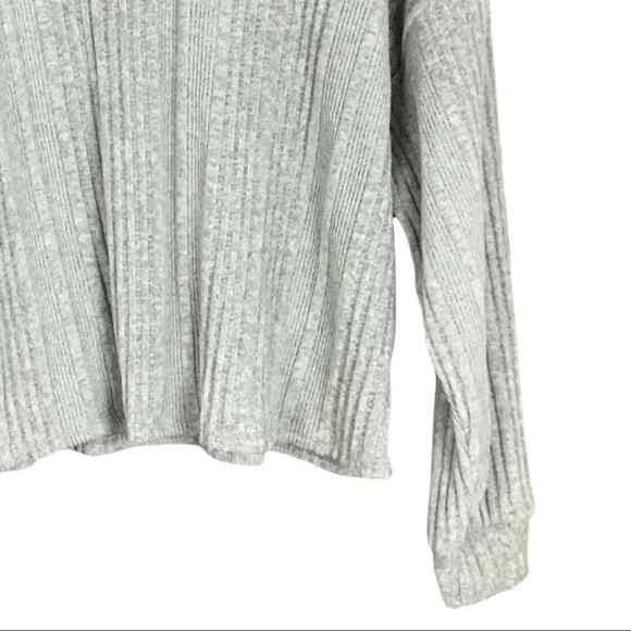 All In Favor Women’s Size L Gray Waffle Knit Mock Neck Sweater Pullover NWT - Picture 8 of 16